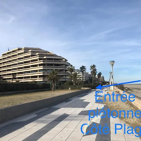 Bleu Indigo - T3- Terrasse- Vue Et Montagne - Piscine - Clim- Wifi -parking Canet-en-Roussillon
