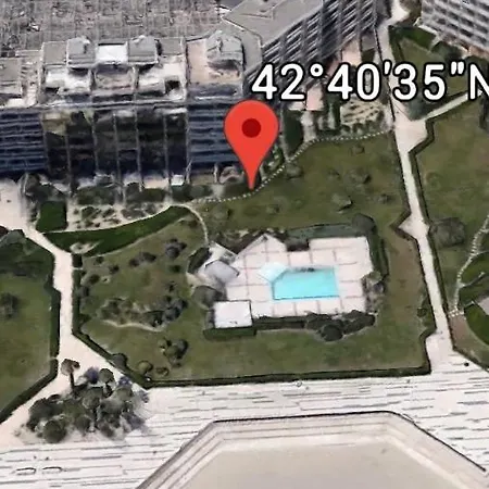 Bleu Indigo - T3- Terrasse- Vue Et Montagne - Piscine - Clim- Wifi -parking * كانيه