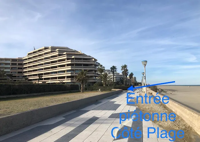Bleu Indigo - T3- Terrasse- Vue Et Montagne - Piscine - Clim- Wifi -parking Canet-en-Roussillon