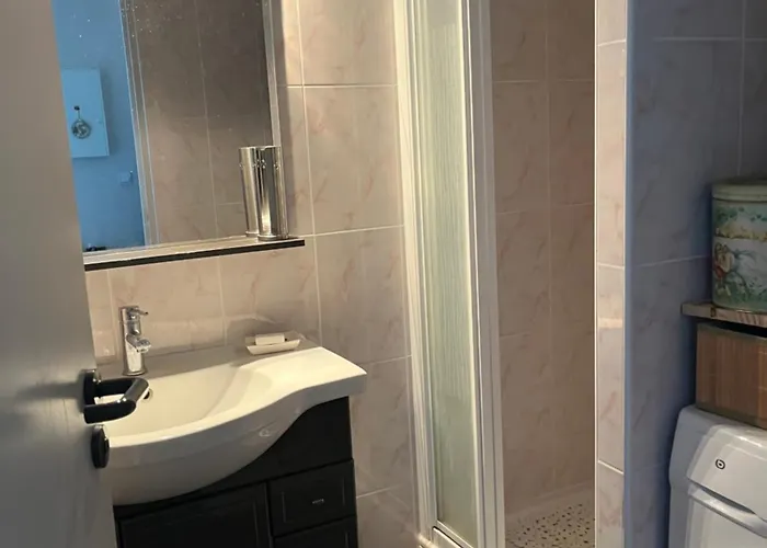 Apartmán Bleu Indigo - T3- Terrasse- Vue Et Montagne - Piscine - Clim- Wifi -parking *